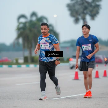 Runner Photo 7525008