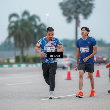 Runner Photo 7525009