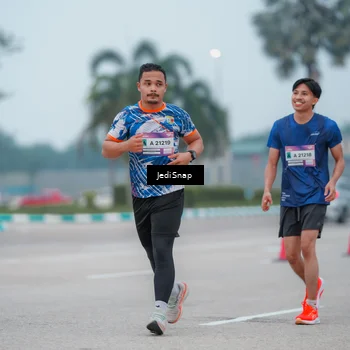 Runner Photo 7525010