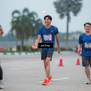 Runner Photo 7525013