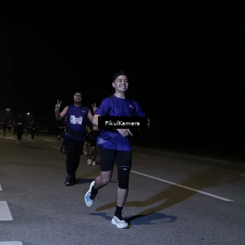 Runner Photo 7525018
