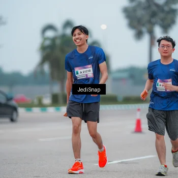 Runner Photo 7525024