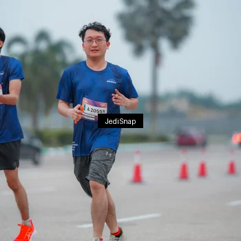 Runner Photo 7525026