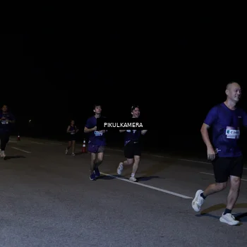 Runner Photo 7525084