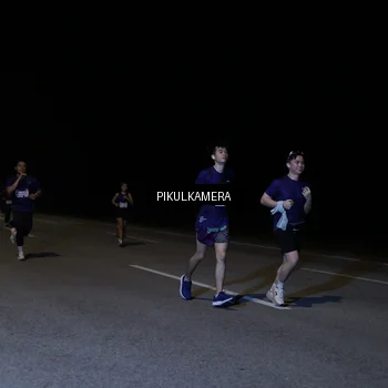 Runner Photo 7525103