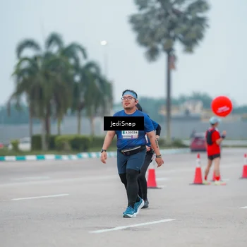 Runner Photo 7525184