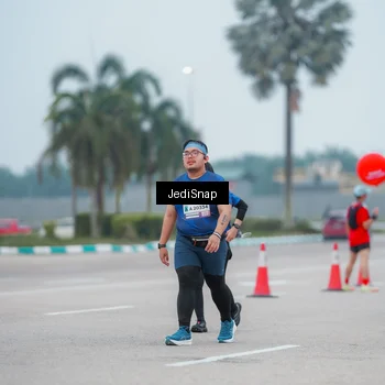 Runner Photo 7525191