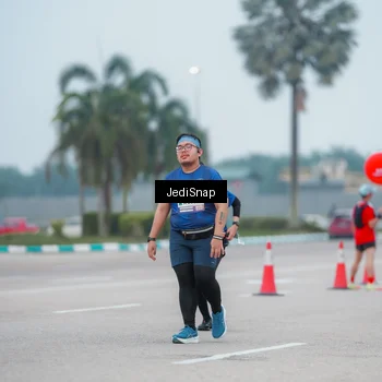 Runner Photo 7525198