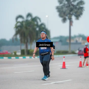 Runner Photo 7525203