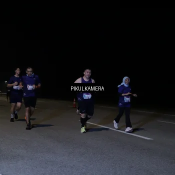 Runner Photo 7525245