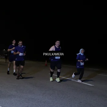Runner Photo 7525246