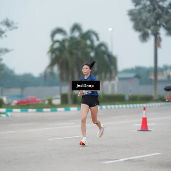 Runner Photo 7525253