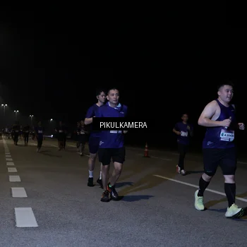 Runner Photo 7525265