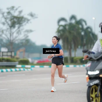 Runner Photo 7525269