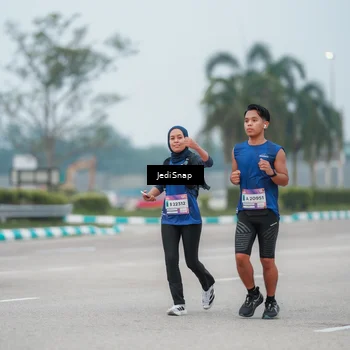 Runner Photo 7525271