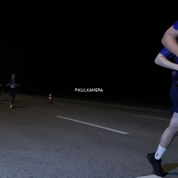 Runner Photo 7525324