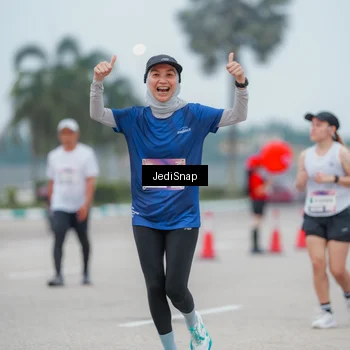 Runner Photo 7525331