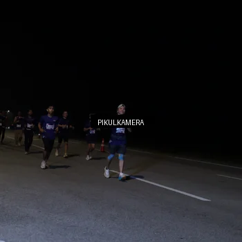 Runner Photo 7525339
