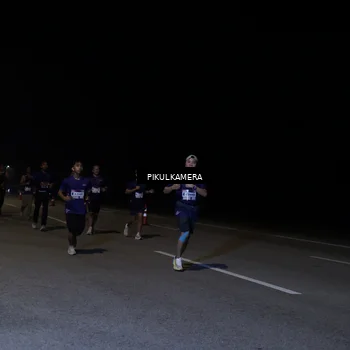 Runner Photo 7525341