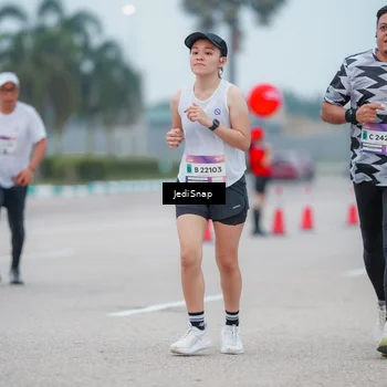 Runner Photo 7525359