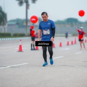 Runner Photo 7525376