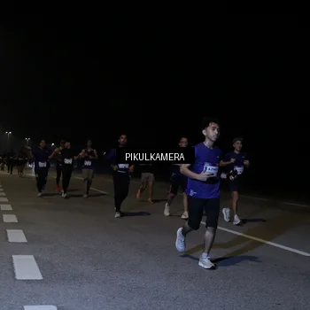 Runner Photo 7525383