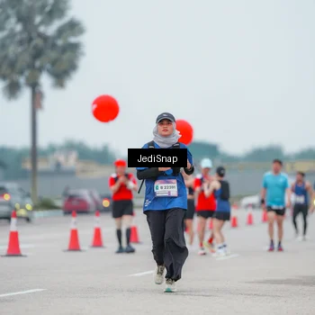 Runner Photo 7525397