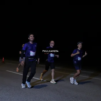 Runner Photo 7525399