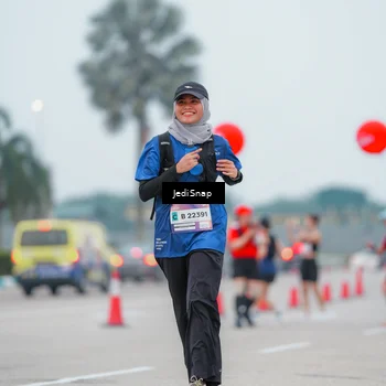 Runner Photo 7525411
