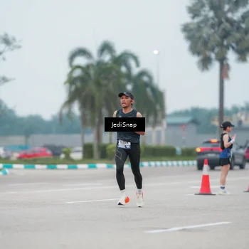 Runner Photo 7525422
