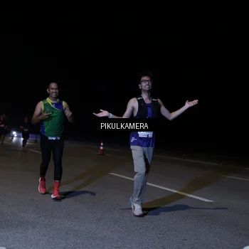 Runner Photo 7525428