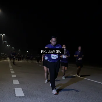 Runner Photo 7525438