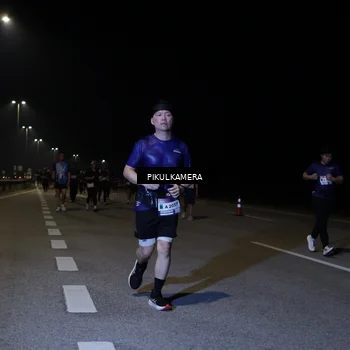 Runner Photo 7525457
