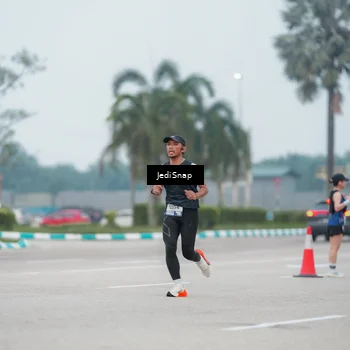 Runner Photo 7525458