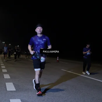 Runner Photo 7525459