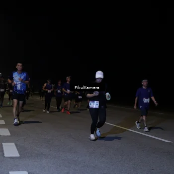 Runner Photo 7525474