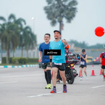 Runner Photo 7525488