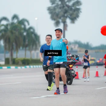 Runner Photo 7525491