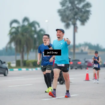 Runner Photo 7525495