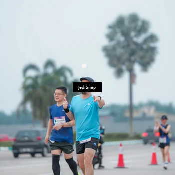 Runner Photo 7525497