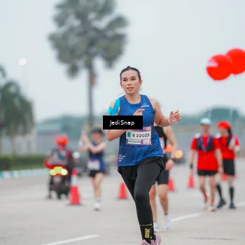 Runner Photo 7525504