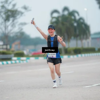 Runner Photo 7525533