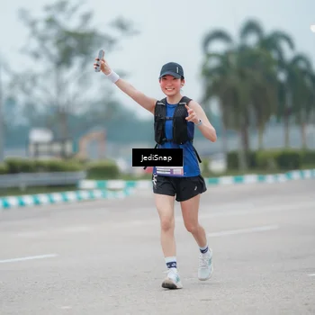 Runner Photo 7525541