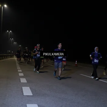 Runner Photo 7525567