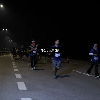 Runner Photo 7525568