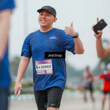 Runner Photo 7525571