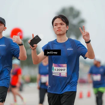 Runner Photo 7525572