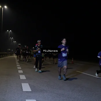 Runner Photo 7525586