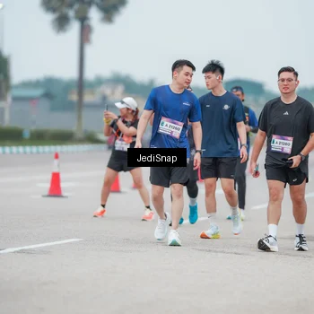 Runner Photo 7525589