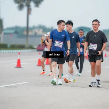 Runner Photo 7525595